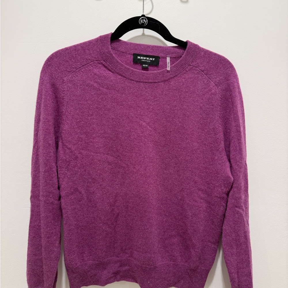REPEAT 100% Cashmere Sweater in Grape